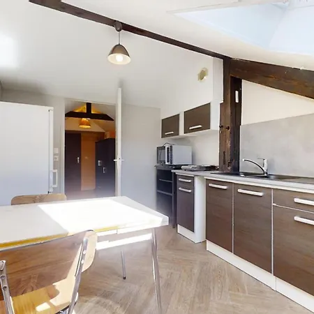 Appartement Entier Proche Gare Avec Parking Besancon Exterior photo