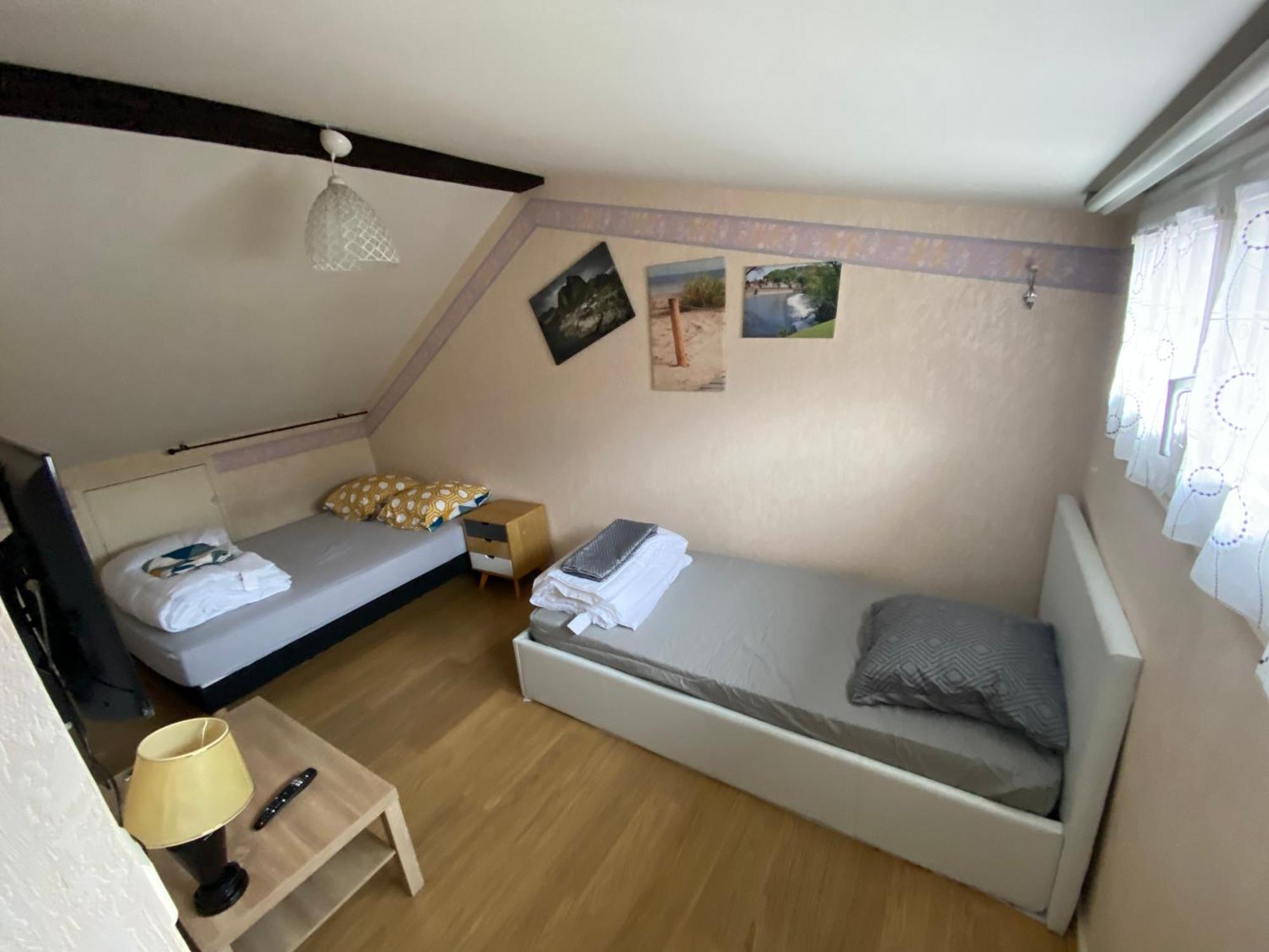 Entier Proche Gare Avec Parking Apartment *